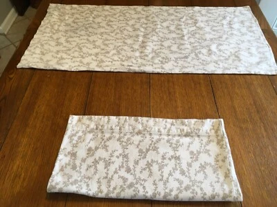 1 par de franela Laura Ashley blanca con patrón tostado talla king Foto 1 de 4