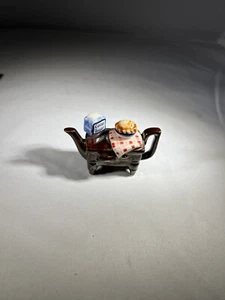 Miniature Paul Cardew Teapot Miniature Vintage Shadowbox 5-20 - Picture 1 of 7