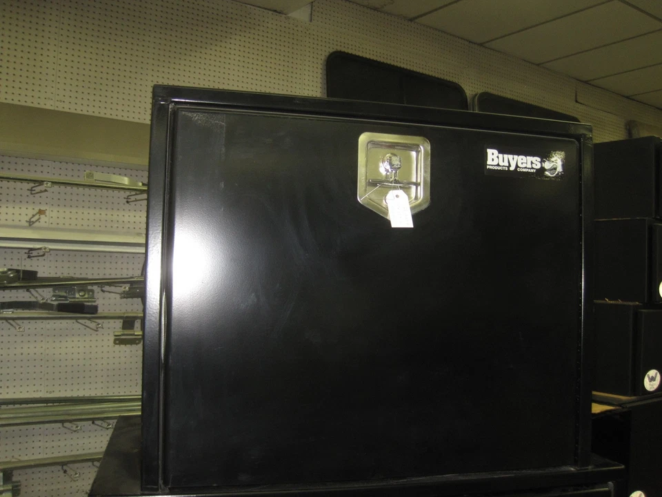Buyers TOOL BOX 24X24X30 SST T-Handle Black Mount On top or Under truck bed Foto 1 de 4