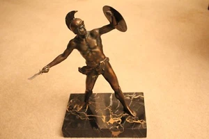 Bronze statue of Roman soldier on Marble base - made in Germany by H.J. Rieder - Picture 1 of 10