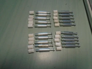 20 STÜCK 40mm MÖBELSCHRANKDÜBEL MIT VOREINGESETZTEN MUTTERN FÜR NOCKENBESCHLÄGE - Bild 1 von 5