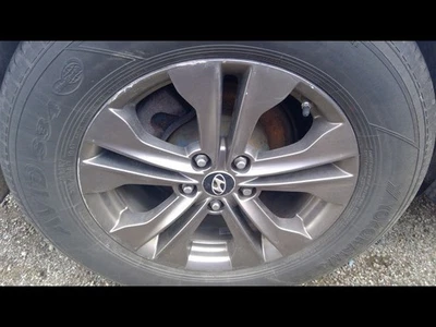 Rueda deportiva de aleación 17x7 de 10 radios para 13-16 SANTA FE 607895 Foto 1 de 4