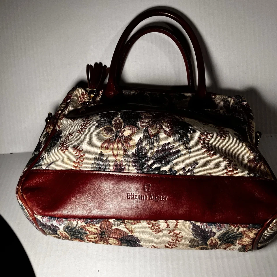 Bolso de mano para mujer Etienne Aigner tapiz floral de cuero Foto 1 de 4