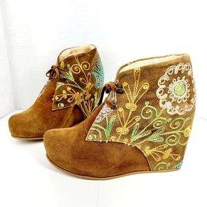Zeyzani Boots Embroidered Wedge Platform Floral Suede Bootie Fur  EU 40 US 9-9.5 - Picture 1 of 13