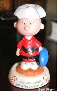 1ST ED 2000 Charlie Brown 7TH Inning Stretch Peanuts Gallery Hallmark Figurine - Picture 1 of 4