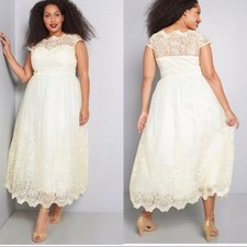 chi chi london curve sale