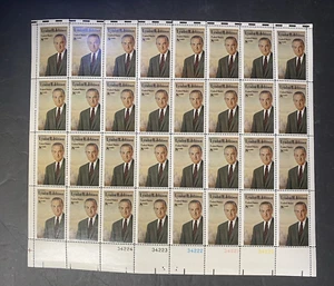 Scott 1503 - Lyndon B. Johnson - 8 CENT - FULL SHEET OF 32 -  MNH - Picture 1 of 3
