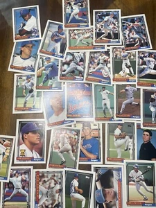 Lot Of 29 1992 MLB Texas Rangers Topps Baseball Cards - Picture 1 of 3