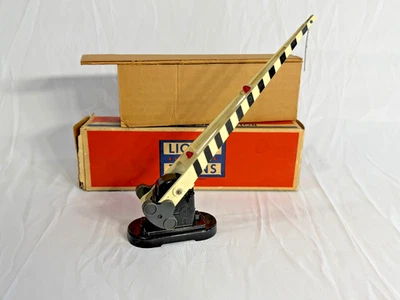 Lionel No. 252 Automatic Crossing Gate *O-Scale* Vintage, w/ box and insert. - Image 1 of 4
