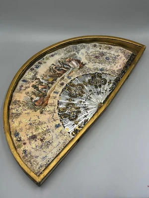 Antiguo abanico chino de exportación del siglo XIX con pintura de dos lados en marco de madera 21" Foto 1 de 4