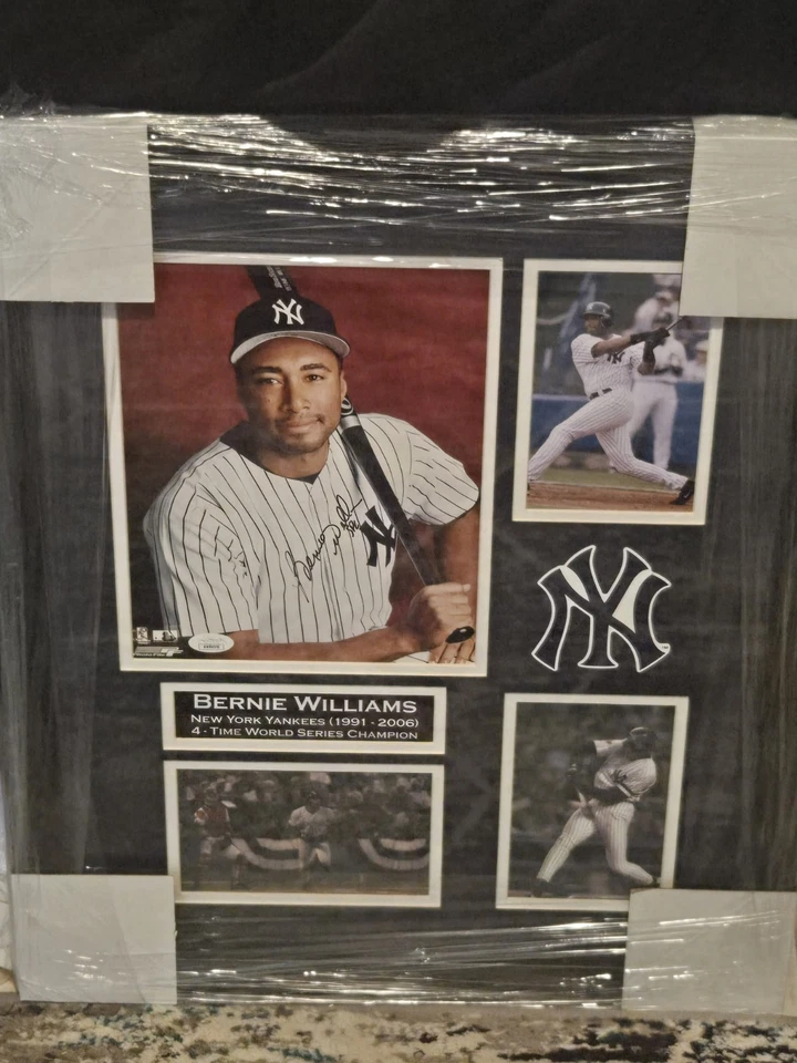 NY Yankee Great Bernie Williams Firmado 8X10 Enmarcado y Mate JSA Autenticado Foto 1 de 3