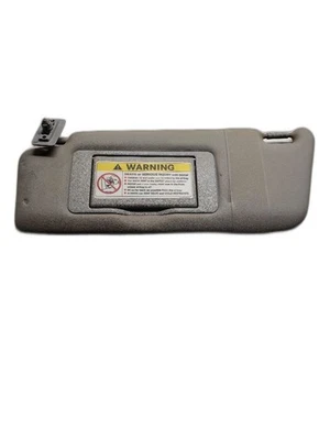 Driver Sun Visor 203 Type Illuminated Sedan Fits 01-07 MERCEDES C-CLASS 1328022 - Image 1 of 4