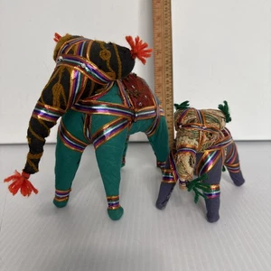 Hand-Crafted Rajasthan Fabric Embroidered Patchwork Elephants Set Of 2 India - Picture 1 of 13