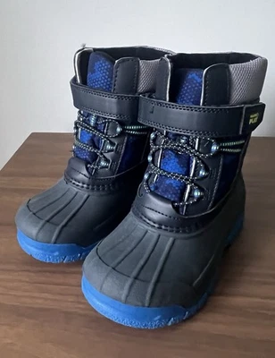 Nuevas botas de nieve Stride Rite unisex para niños pequeños Made2play Frost Trek talla 9 Foto 1 de 4