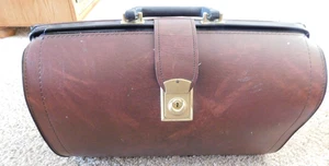 25-1013 Retro Faux Leather Locking Satchel Brown Travel case Luggage Suitcase - Picture 1 of 10