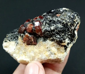 Zirkon mit Biotit aus Gilgit Baltistan Pakistan. - Bild 1 von 7