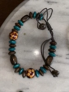 Lote de 6 brazaletes de disfraz para mujer Hippy Boho vintage. - Imagen 1 de 7