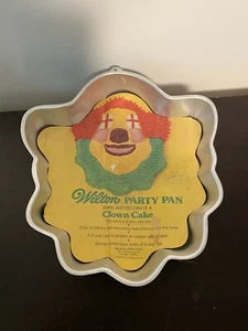 Wilton Vintage PARTY CLOWN CAKE PAN #502-275  1974 Birthday Cake Pan - Picture 1 of 3