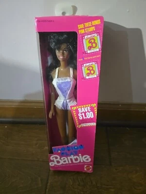 Muñeca Barbie Fashion Play 1990 Mattel muñeca afroamericana en caja original Foto 1 de 4