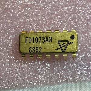 Sylvania FD1073AN Vintage 1968 Integrated Circuit Gold Case and Gold Pins - Picture 1 of 2