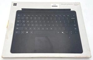 Microsoft Surface Pro Keyboard Black for Pro 11, Pro 9, and Pro 8 (EP2-00425) - Picture 1 of 9
