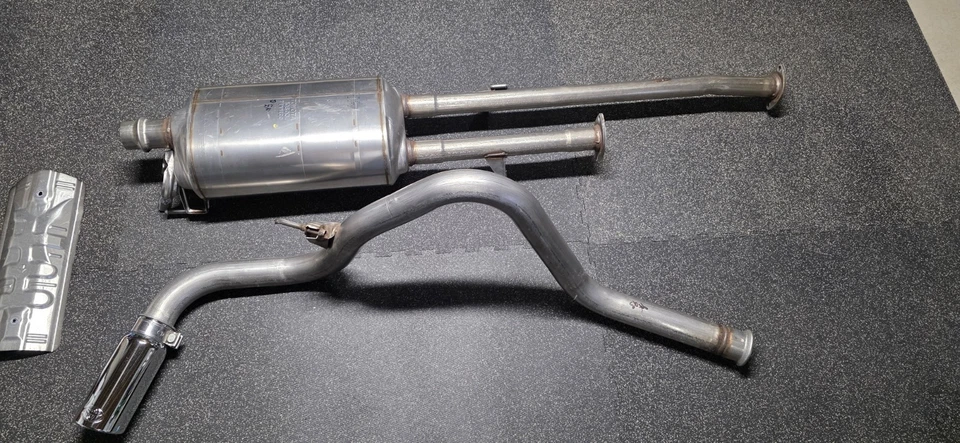 2018 Toyota Tundra 5.7L OEM Exhaust System w/ Chrome Tip – Factory Takeoff –... Foto 1 de 4