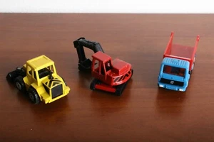 SIKU 3 x Cars / Vehicles - Picture 1 of 8