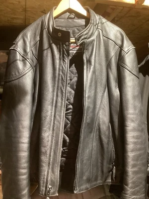 Chaqueta de motociclista River Road de cuero negra para hombre 48 (XL) acolchada forrada pesada Foto 1 de 4