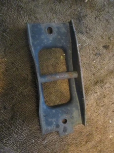 Dodge RAM 1500 4wd 2nd Gen 1997 hood catch - Picture 1 of 2