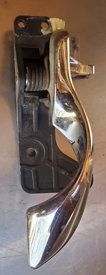 1999-2005 Cadillac Deville Door Panel Handle Rear or Front Right Passenger Side - Image 1 of 4