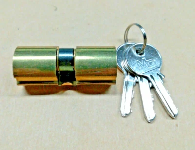 MG cilindro Tondo diam. 22 mm. in ottone lungh. mm. 52 con 3 chiavi art.020520 - Immagine 1 di 3