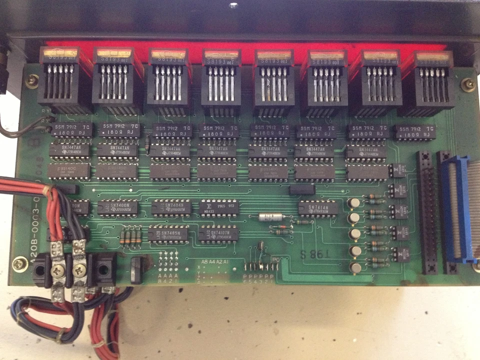 TABLERO DE EXHIBICIÓN FANUC EJE 3000C A20B-0003-0210 Foto 1 de 1