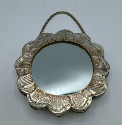 Espejo colgante de boda vintage turco con borde festoneado redondo plateado .900 Foto 1 de 4