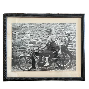 Paul Desoye Foto Frau und Kind auf Fahrrad gerahmt Vintage - Bild 1 von 12