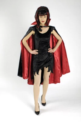 THETRU B.V. Umhang mit Stehkragen schwarz-rot Cape Kostüm Damen Karneval Halloween Fasching
