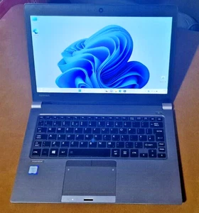Toshiba Portégé Z30-C-10W i5-6200U, 8GB, 256GB SSD, 13.3" Laptop, Windows 11 Pro - Picture 1 of 11