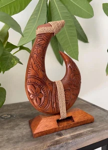 Hawaiian Hand Made Solid Wood Carved Fish Hook w/ Base Engraved Turtle Hibiscus - Picture 1 of 3