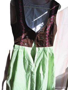 US 8. Oktoberfest, 1 vestido Dirndl solamente, cremallera rota. Marrón. Verde bordado - Imagen 1 de 7