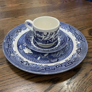 Piatto da cena piattino Churchill Blue Willow Cup Fine Inghilterra lotto di 3 usati - Foto 1 di 8