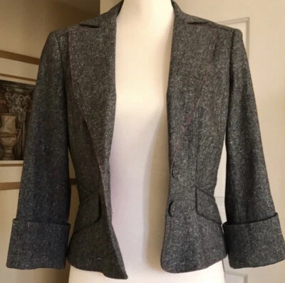 CHAQUETA BLAZER DE LANA BORDADA ROSA BEBE  Foto 1 de 4