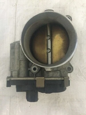 Chevrolet Silverado 1500 2012 carrocería del acelerador conjunto de válvula OEM 6,2 L Foto 1 de 4