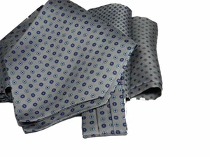 Cashe Con Hombre Seda Gris Claro Ascot Dibujos Azul Pañuelo De Cuello - Imagen 1 de 10