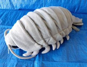 GIGANTE ISOPOD Realistico Peluche Imbottito Creatura Marina #7317 (22 In/55cm) Grigio - NUOVO! - Foto 1 di 10