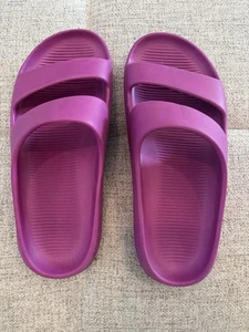 Bombas - Women’s Raspberry Colored Slides.  Size 6. NEW - Picture 1 of 6