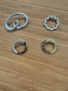 Lot of 4 Brooch Silver tone Gold tone Gerry’s Round Swirl Oval 1.25” 2.125” - Picture 1 of 6