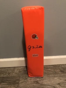 JEDRICK WILLS SIGNED CLEVELAND BROWNS TOUCHDOWN PYLON AUTO PSA/DNA COA DAWG - Picture 1 of 3