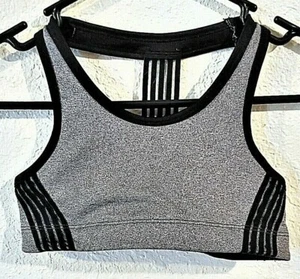 Size 30 Athletic Works Girls Banded Racerback Wireless Sports Bra - Picture 1 of 4