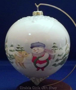 2008 HALLMARK ORNAMENT A HOLIDAY "HELLO" - Picture 1 of 1