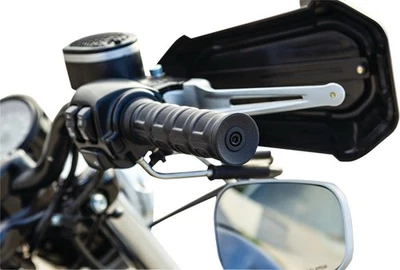 Empuñaduras de manillar Kuryakyn negras de doble cable Dillinger (6673) Foto 1 de 4