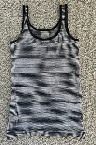 Camiseta sin mangas a rayas blanca y negra de Athleta talla XS USADA EN EXCELENTE ESTADO - Imagen 1 de 3
